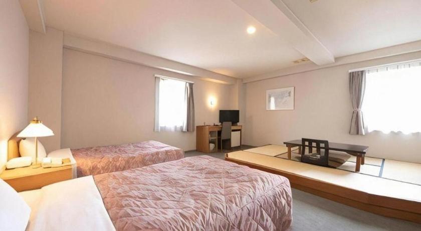 Main Hotel Miyakonojō Eksteriør billede